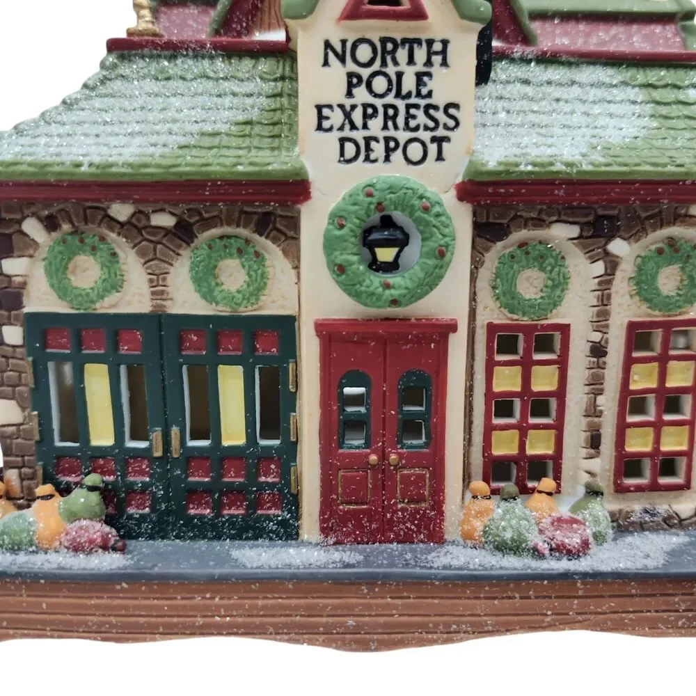 Dept 56 North Pole Series North Pole Express Depot Porcelain Hand Painted VTG 93